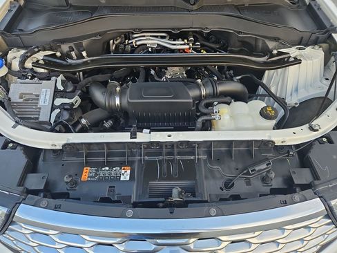 Used 2022 Ford Explorer Platinum w/ Equipment Group 601A image 24