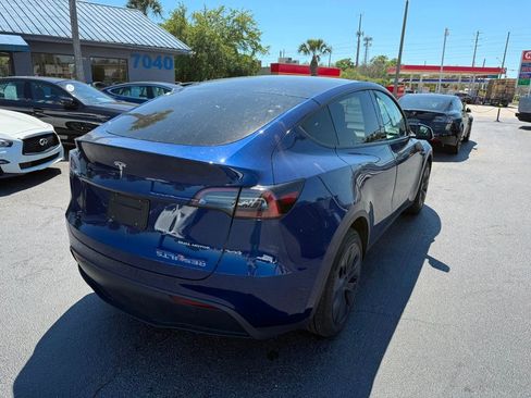 Used 2025 Tesla Model Y Long Range image 4