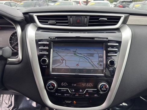 Used 2017 Nissan Murano SV FWD image 19