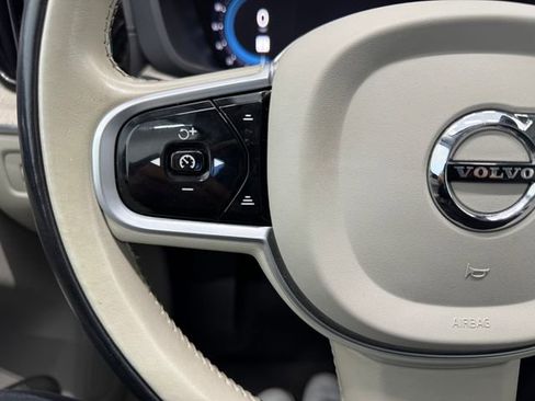 Used 2022 Volvo XC60 T8 Inscription w/ Advanced Package image 22