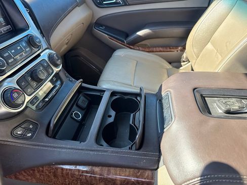 Used 2015 Chevrolet Suburban LTZ AWD/4WD image 30