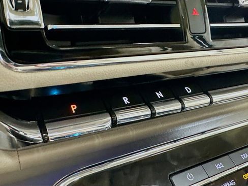 Used 2019 Lincoln Navigator Reserve w/ Cargo Package image 18