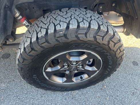 Used 2021 Jeep Gladiator Rubicon image 23