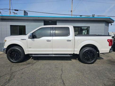 Used 2015 Ford F150 Lariat w/ Equipment Group 501A Mid image 2
