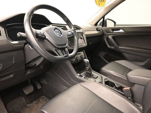 Used 2019 Volkswagen Tiguan SEL w/ 3rd Row Seat Package AWD/4WD image 10
