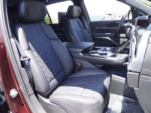 New 2026 Cadillac Escalade IQ Luxury 1 AWD/4WD image 13