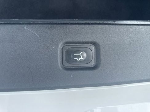 Used 2025 Ford Expedition Active AWD/4WD image 19