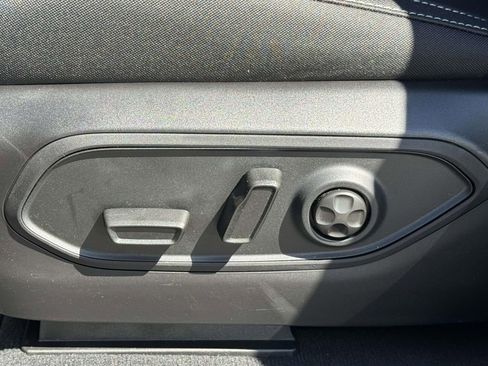 New 2026 Jeep Grand Cherokee L Laredo AWD/4WD image 30