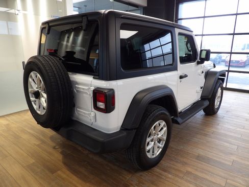 Used 2023 Jeep Wrangler Sport S image 6