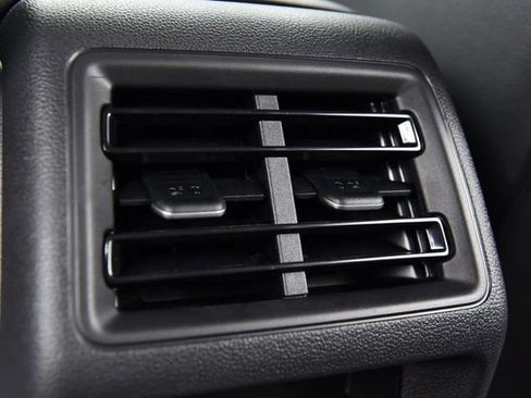 New 2026 Volkswagen Tiguan SE AWD/4WD image 22