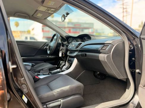 Used 2014 Honda Accord Sport image 32