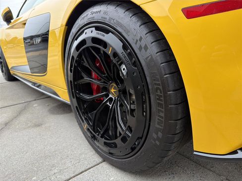 Used 2023 Audi R8 V10 performance RWD image 33