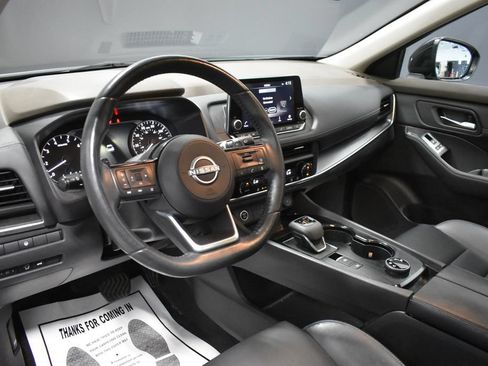 Certified 2023 Nissan Rogue SV w/ SV Premium B Package AWD/4WD image 4