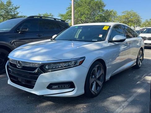 Used 2019 Honda Accord Touring image 1