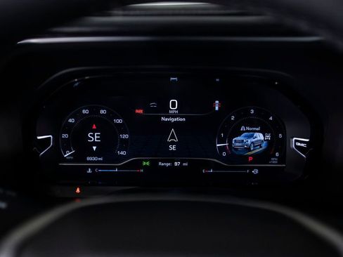 Used 2024 GMC Yukon XL Denali image 32