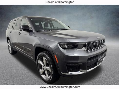 Used 2022 Jeep Grand Cherokee L Limited w/ Trailer Tow Group (B) AWD/4WD image 9