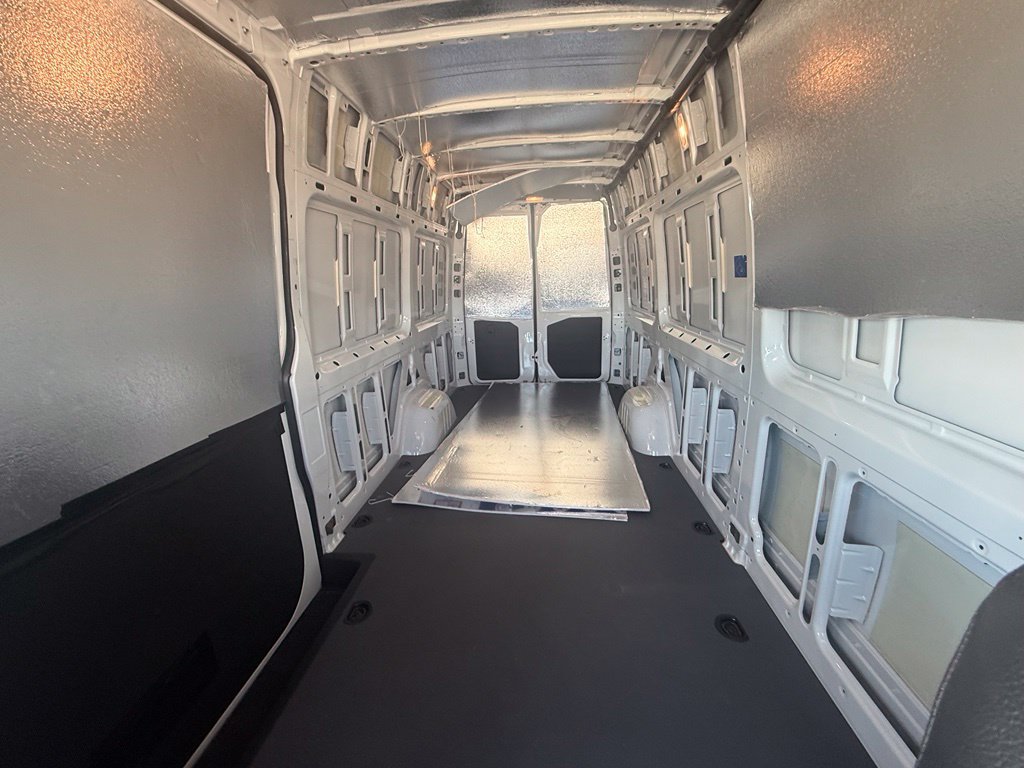 Used 2024 Mercedes-Benz Sprinter 2500 image 9