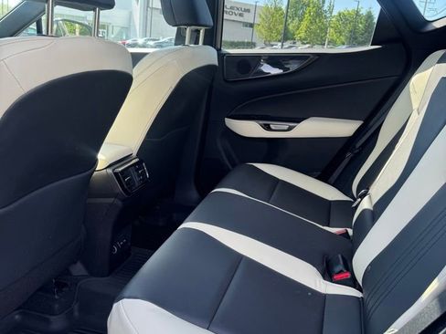 Used 2023 Lexus NX 350 AWD image 9