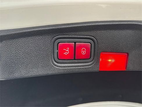 Used 2017 Mercedes-Benz C 300 4MATIC Coupe image 30