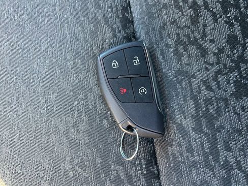 Used 2024 Chevrolet Colorado Z71 w/ Z71 Convenience Package 2 image 33