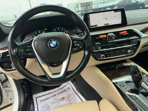 Used 2017 BMW 530i xDrive image 36