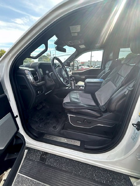 Used 2024 Ford F250 Platinum w/ FX4 Off-Road Package AWD/4WD image 25