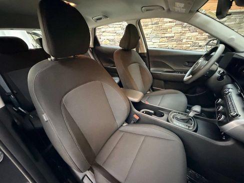Used 2024 Hyundai Kona SE AWD/4WD image 44