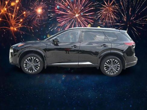 Certified 2025 Nissan Rogue Platinum w/ Platinum Premium Package FWD image 24