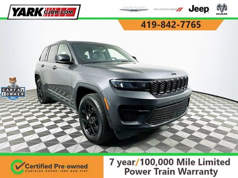 Certified 2024 Jeep Grand Cherokee Altitude image 1