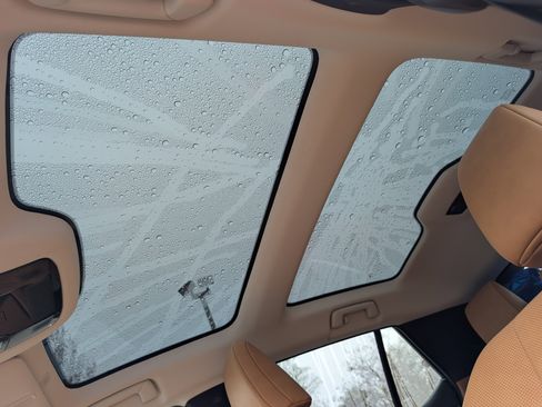 Used 2023 Lexus RZ 450e Premium w/ Technology Package image 19