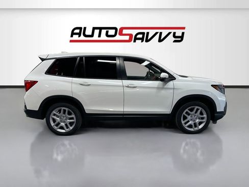 Used 2025 Honda Passport EX-L image 8