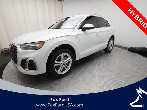 Used 2024 Audi Q5 e Premium Plus w/ Premium Plus Package image 1