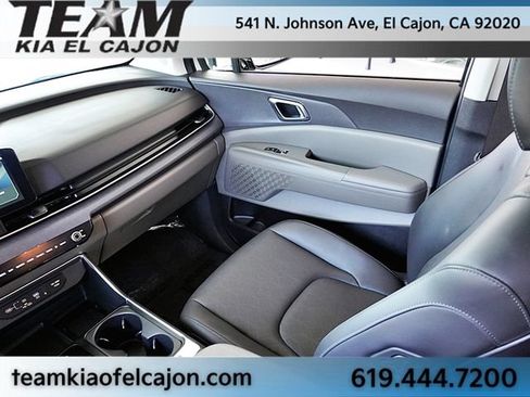 Certified 2026 Kia Carnival EX FWD image 22