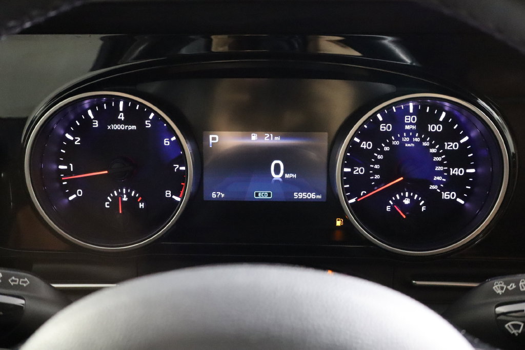 Used 2022 Kia Carnival SX FWD image 11