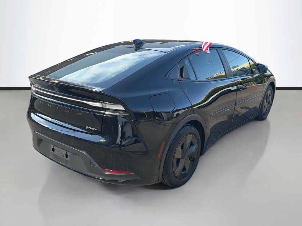 Used 2025 Toyota Prius Plug-In Hybrid FWD image 7