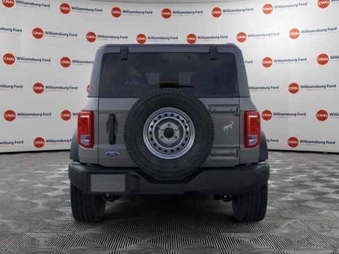 New 2025 Ford Bronco 4-Door image 5