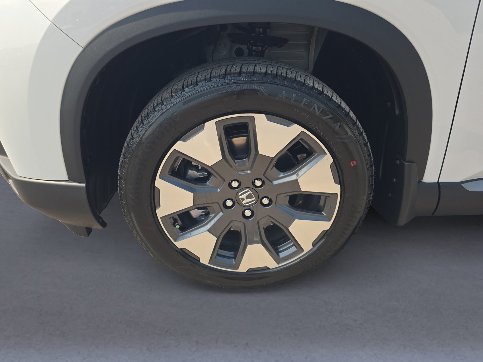 New 2026 Honda Pilot Elite image 10