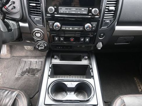 Used 2021 Nissan Titan PRO-4X w/ Pro-4x Convenience Package AWD/4WD image 8