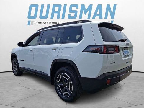 Certified 2026 Jeep Cherokee Limited AWD/4WD image 4