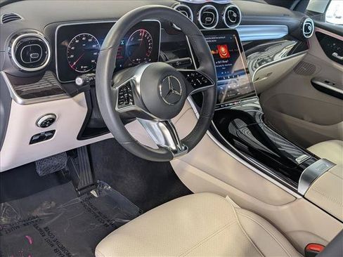Certified 2025 Mercedes-Benz GLC 350e 4MATIC image 19