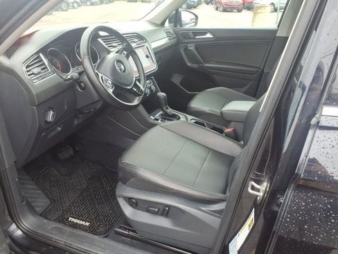 Used 2018 Volkswagen Tiguan SEL AWD/4WD image 13