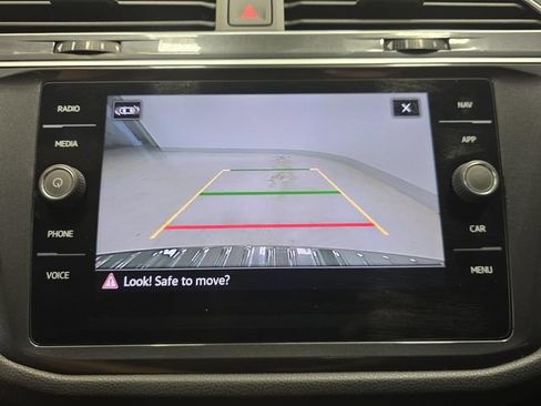 Used 2024 Volkswagen Tiguan SEL R-Line AWD/4WD image 30