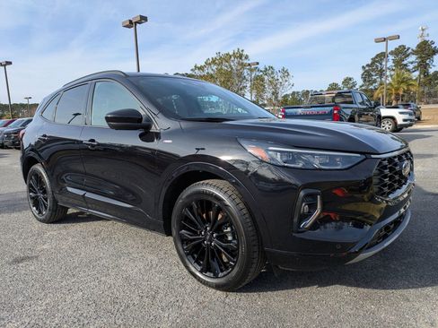 Certified 2023 Ford Escape ST-Line Elite image 2