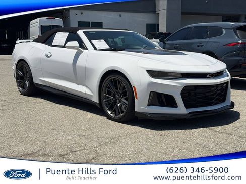 Used 2020 Chevrolet Camaro ZL1 RWD image 1