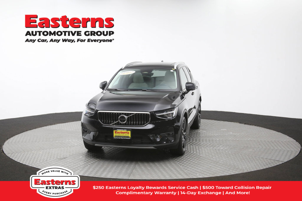 Used 2023 Volvo XC40 B5 Plus AWD/4WD image 55