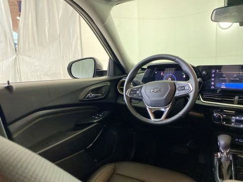 Used 2025 Chevrolet Trax ACTIV w/ Driver Confidence Package FWD image 15