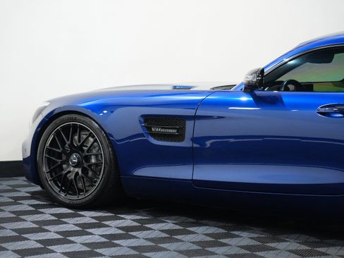 Used 2017 Mercedes-Benz AMG GT Coupe image 19