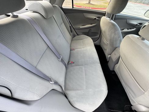 Used 2010 Toyota Corolla LE image 15