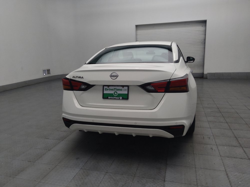Used 2025 Nissan Altima 2.5 SV FWD image 7