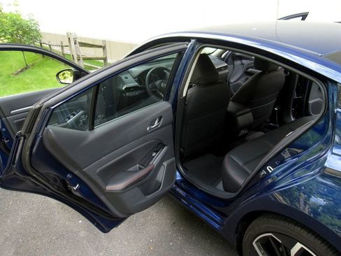 Used 2024 Nissan Altima 2.5 SR FWD image 25